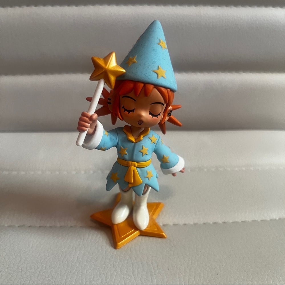 Pop Mart Lil Peach Riot Sleepover Gigi Star Pajama Figurine